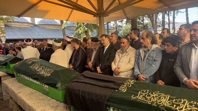 yikilan binada hayatini kaybeden bilir ailesiyle 19205561 7233 m