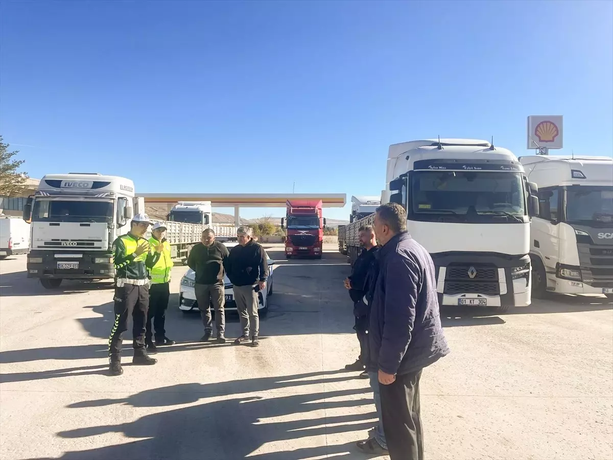 Zara'da Sürücülere Kış Şartları Hakkında Bilgilendirme