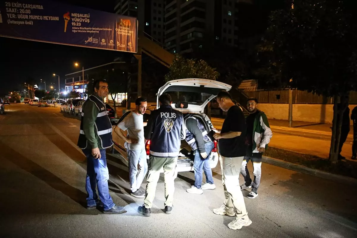 Adana'da Helikopter Destekli Güvenlik Uygulaması Gerçekleştirildi