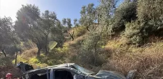 Aydın'da Otomobil Uçuruma Yuvarlandı, Sürücü Yaralandı