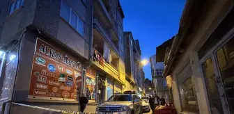 Hükümlü Apartman Bacasında Sıkıştı, İtfaiye Tarafından Kurtarıldı