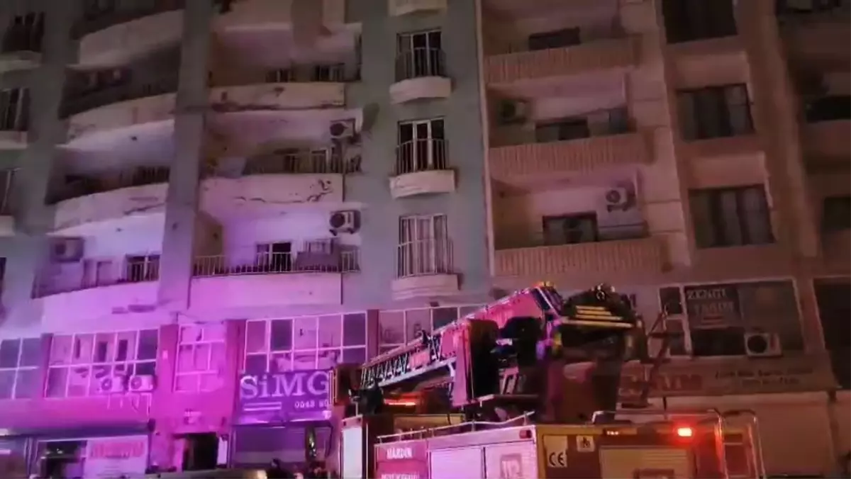 Kızıltepe'de Çocukların Oynadığı Çakmak Yangına Neden Oldu