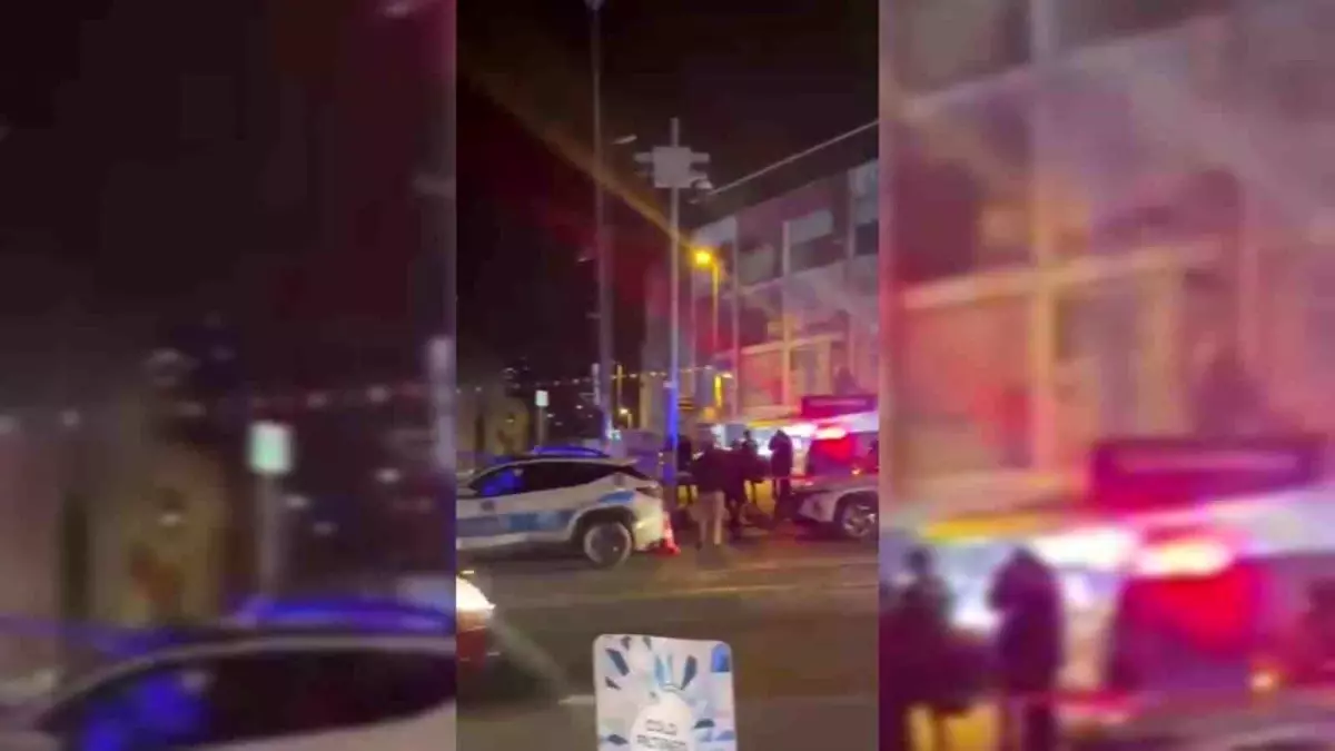 Esenyurt'ta Bıçaklı Kavga: 17 Yaşındaki Genç Hayatini Kaybetti.