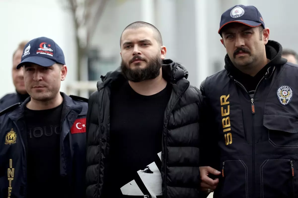 Faruk Fatih Özer'in ölümünde yeni detaylar! Banyo kapısına çarşafla asılı halde bulunmuş