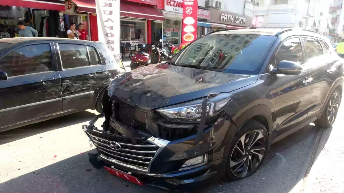 Muratpaşa Kaymakamı İhsan Kara Trafik Kazası Geçirdi