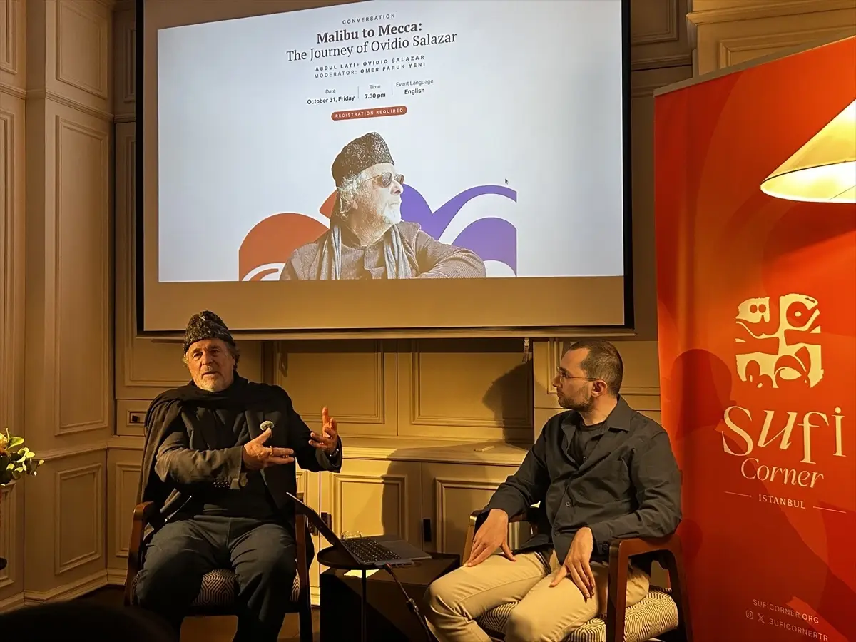 Ödüllü yönetmen Abdullatif Ovidio Salazar, İstanbul'da sinemaseverlerle buluştu Açıklaması