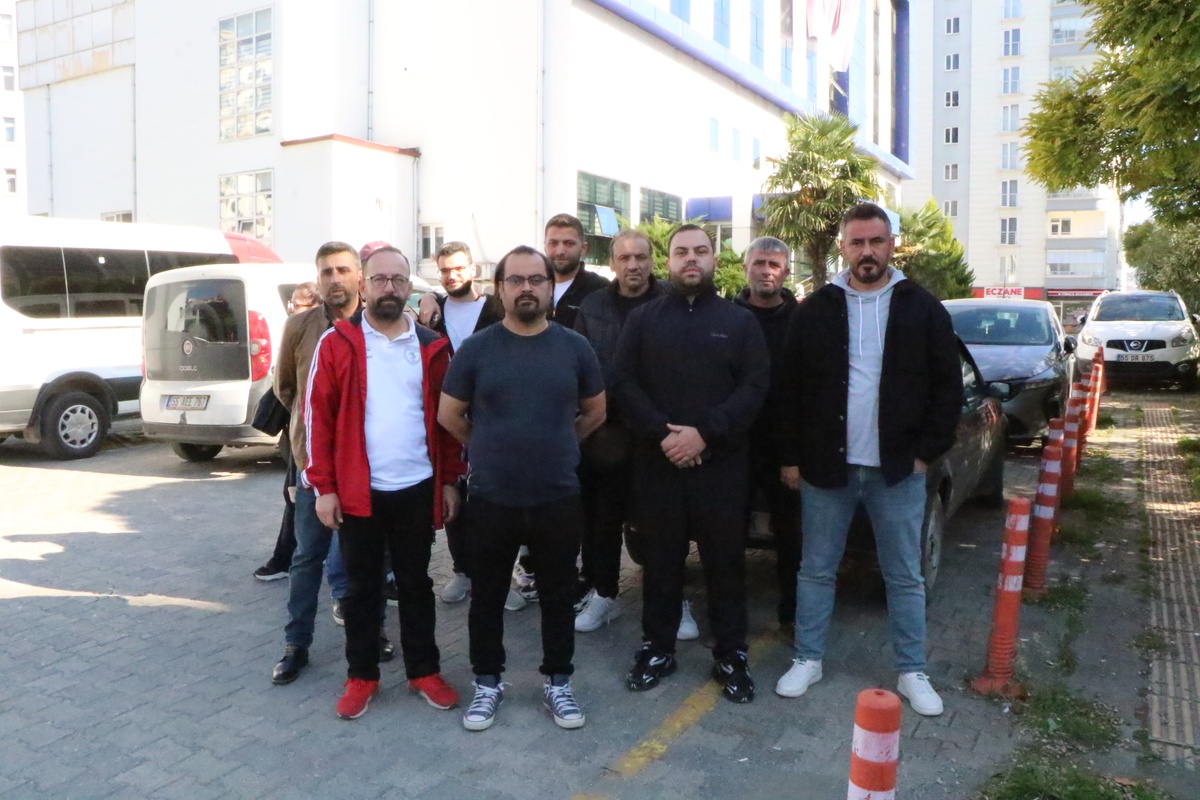 Samsun'da Hastane Çalışanlarından Maaş Eylemi