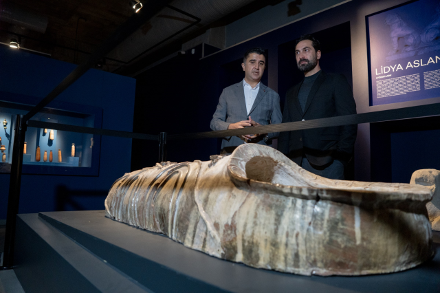 tarihte paranin ilk basildigi yer olan sardes 19209227 3963 m