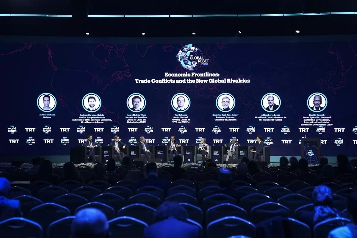 TRT World Forum 2025: Küresel Ekonomik Cepheler ve Ticaret Çatışmaları Tartışıldı