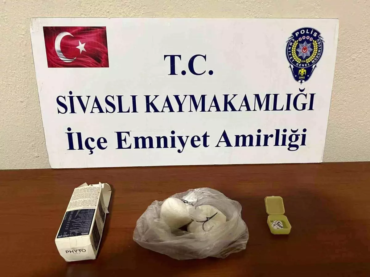 Uşak'ta Uyuşturucu Operasyonu: 4 Tutuklama