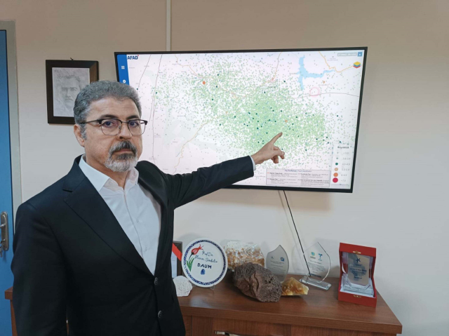 Yeni faylar tespit edildi! Prof. Dr. Sözbilir'den beşik gibi sallanan kente korkutan uyarı 4 yeni faylar tespit edildi prof dr sozbilir den 19207966 9907 m