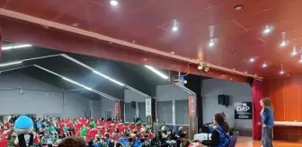 Yeşilay Gönüllüleri, Öğrencilere Bağımlılıkla Mücadele Eğitimi Verdi