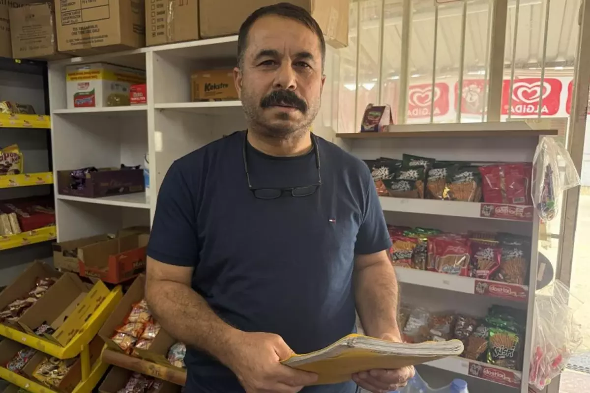 30 kişinin market borcunu ödeyen gizemli hayırsever veresiye defterini yaktı