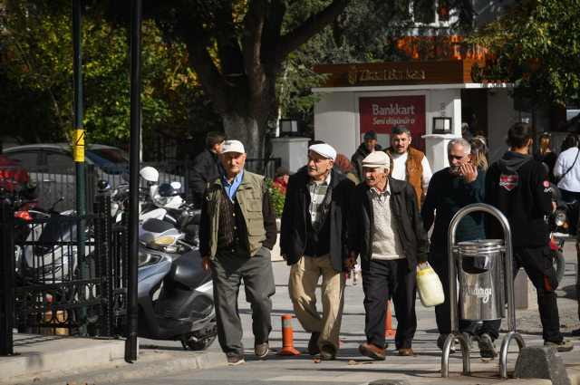 Balıkesir'in Sındırgı ilçesinde 4.3 büyüklüğünde deprem 5 balikesir in sindirgi ilcesinde 4 3 buyuklugunde 19211465 1833 m