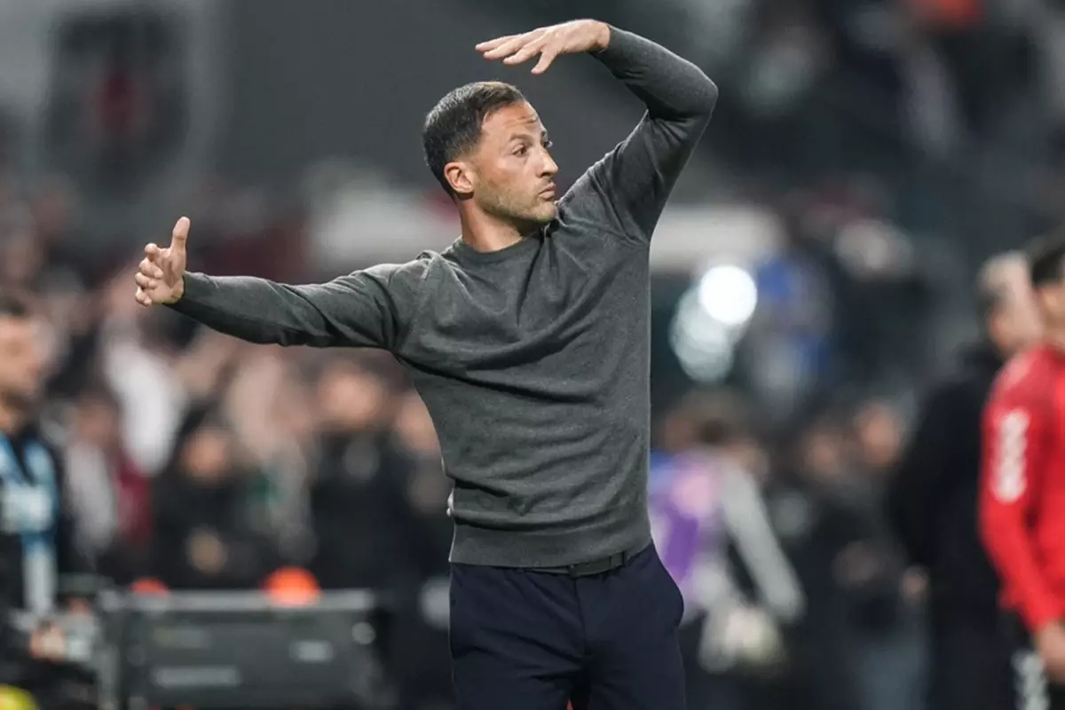 Domenico Tedesco: Bu atmosferde bu rakibe karşı oynamak zor
