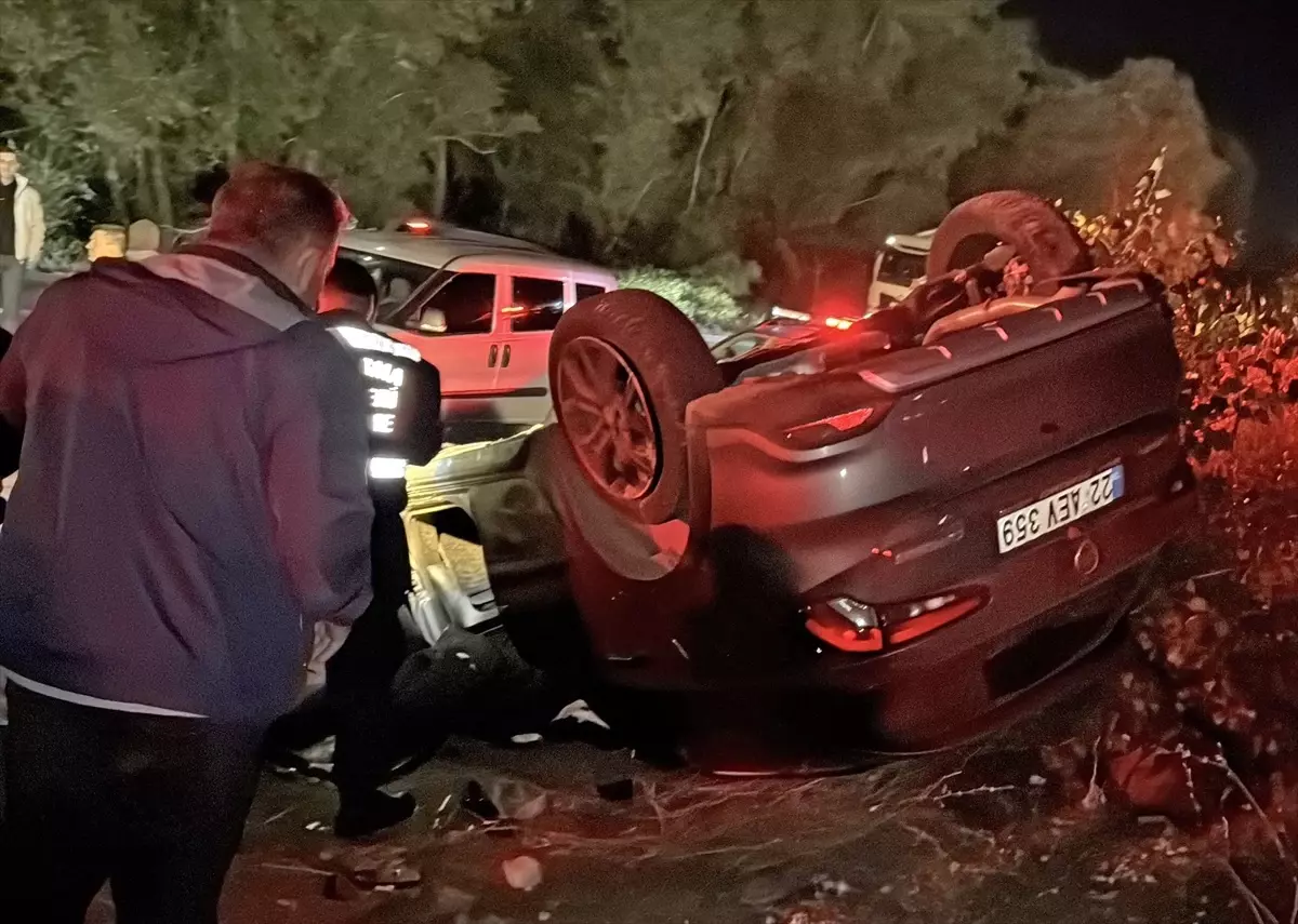 Edirne'de Zincirleme Trafik Kazası: 1 Ölü, 1 Yaralı
