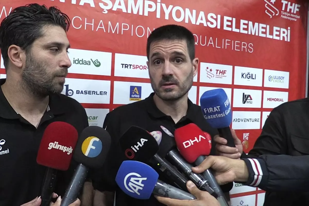 A Milli Erkek Hentbol Takımı Güney Kıbrıs'ı Farkla Geçti