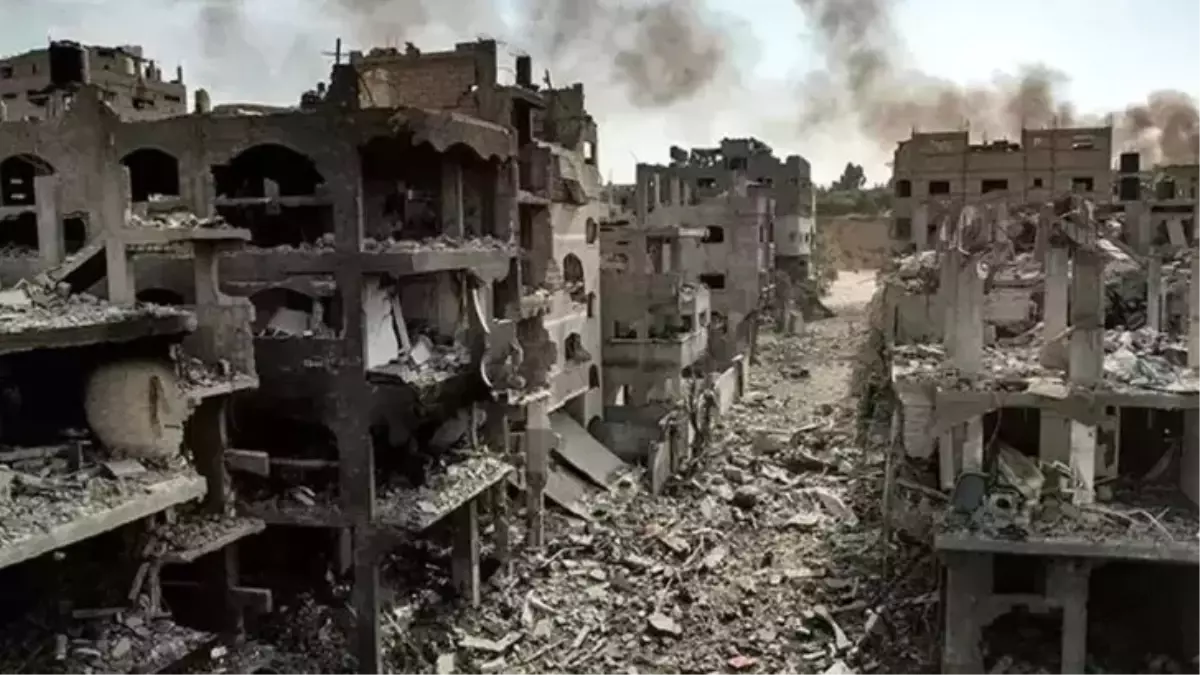 İsrail Ordusu Gazze'ye Saldırdı