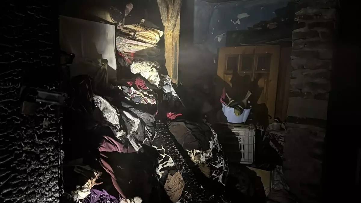 Karabük'te Apartman Yangını: 1 Yaralı