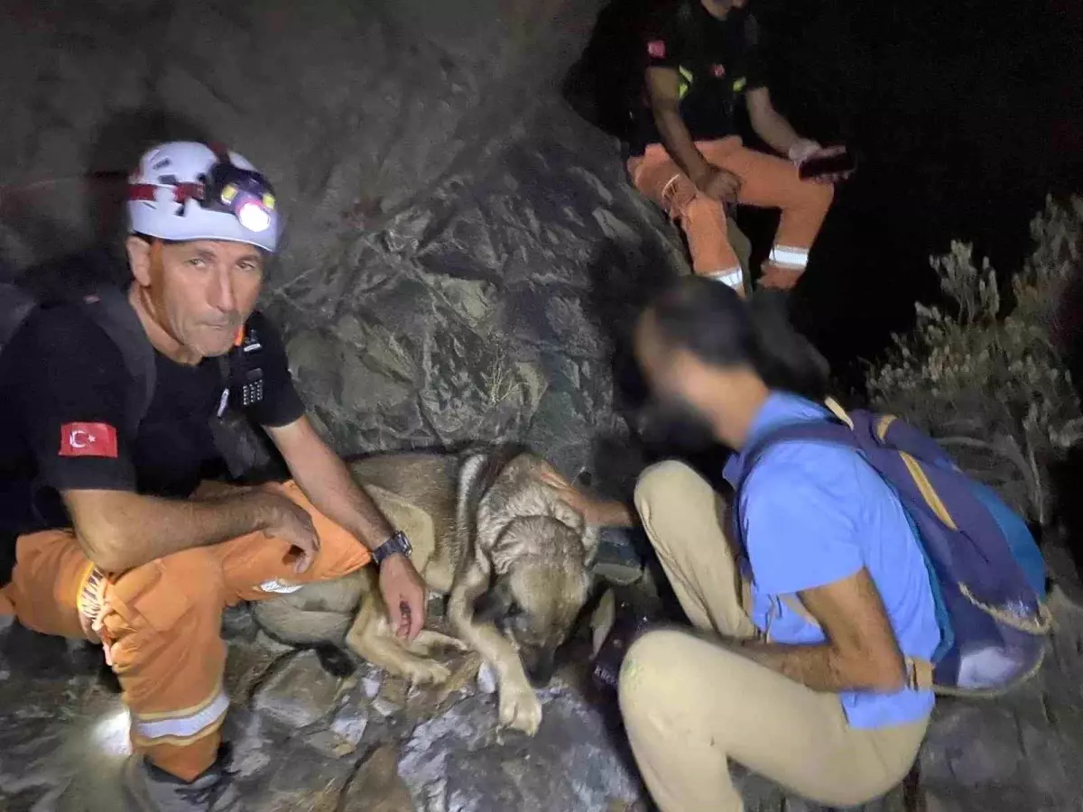 Datça'da Mahsur Kalan Yürüyüşçü 4 Saat Sonra Kurtarıldı