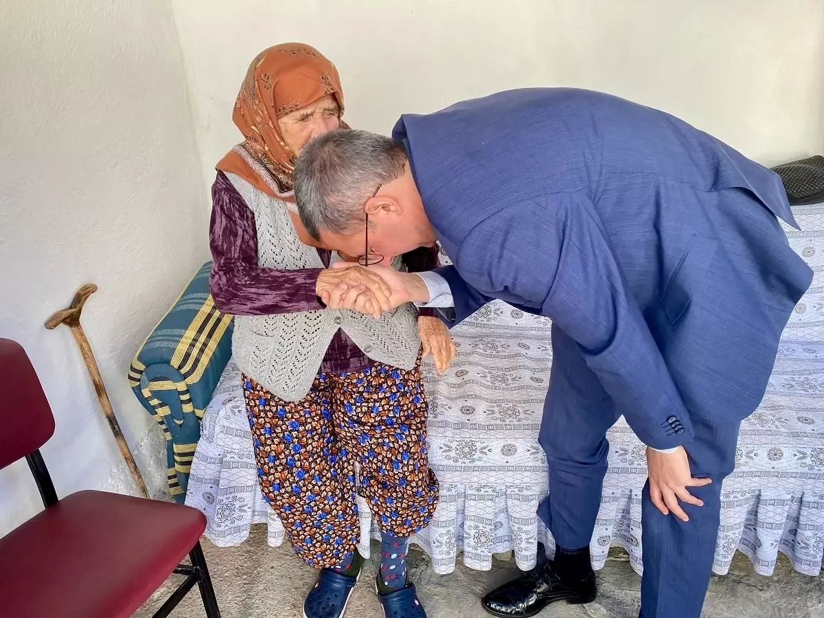 Kaymakam Özderin'in 'Aile Yılı' Kapsamında Ziyaretleri