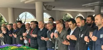 Kamyonet Çarpmasıyla Hayatını Kaybeden Sağlık Çalışanı Nazmiye Demirel Son Yolculuğuna Uğurlandı