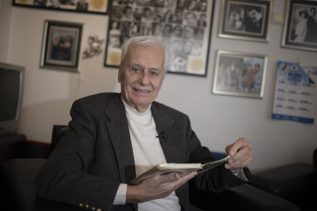 A great disrespect at the funeral of Yeşilçam's leading man Engin Çağlar! They competed to take photos