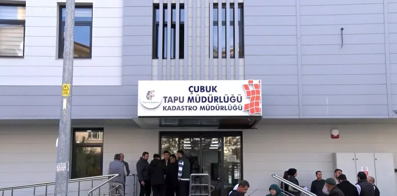 Ankara'da 'Ölüler Çetesi' Operasyonu: 100 Milyon Liralık Vurgun Çökerildi