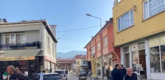 AFAD, saat 15,35'te merkez üssü Balıkesir'in Sındırgı ilçesi olan 4,9 büyüklüğünde deprem meydana geldiğini bildirdi