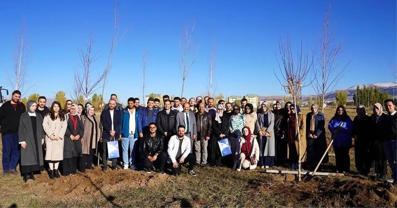 ETÜ Mezunları Buluştu: Geçmiş Anılar ve Gelecek Planları