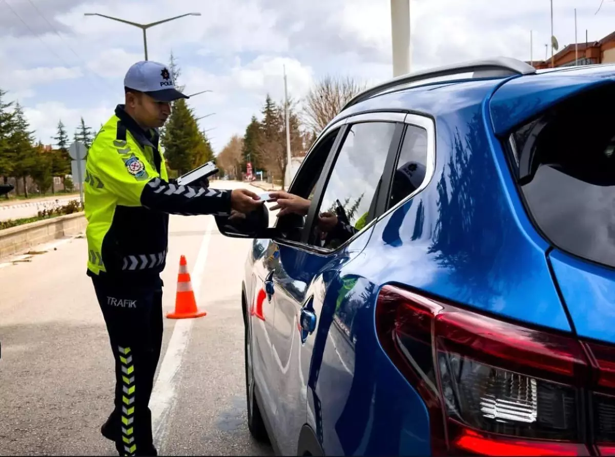 Isparta'da Emniyet Denetimleri: 24 Bin Şahıs Sorgulandı, 26 Aranan Kişi Yakalandı