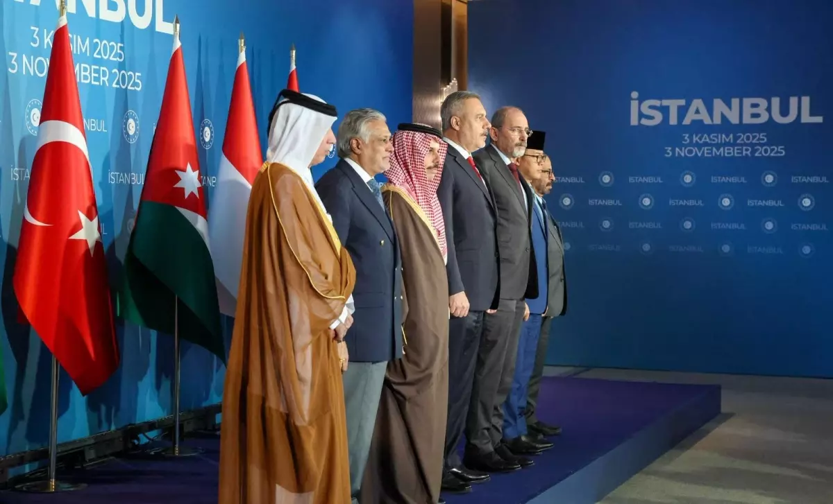 Gazze Zirvesi İstanbul'da Başladı