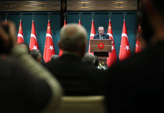 Harsh words from Erdoğan to Özel after the cabinet