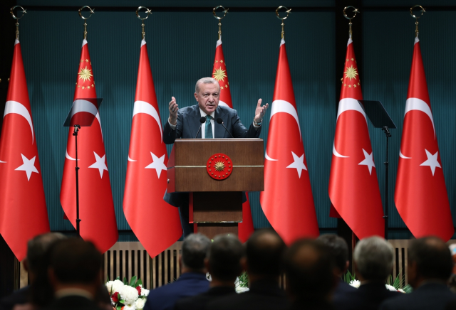 Harsh words from Erdoğan to Özel after the cabinet