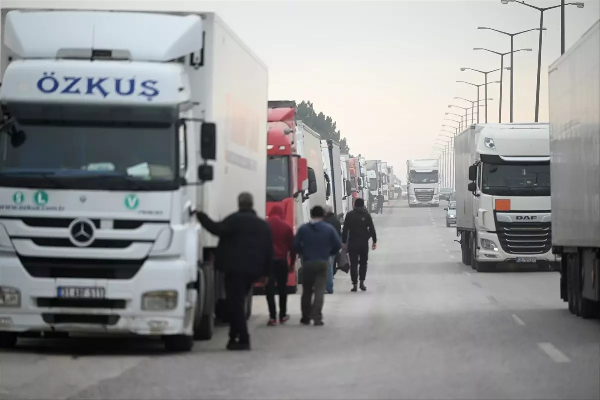 Kapıkule Sınır Kapısı'nda 7 Kilometrelik Tır Kuyruğu