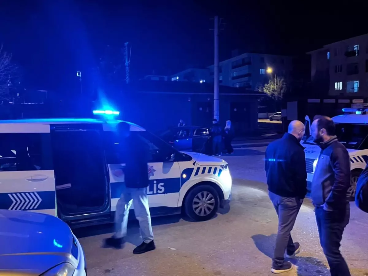 Eskişehir'de Kız Arkadaş Nedeniyle Kavga: Kurusıkı Tabanca ile Rastgele Ateş Açıldı