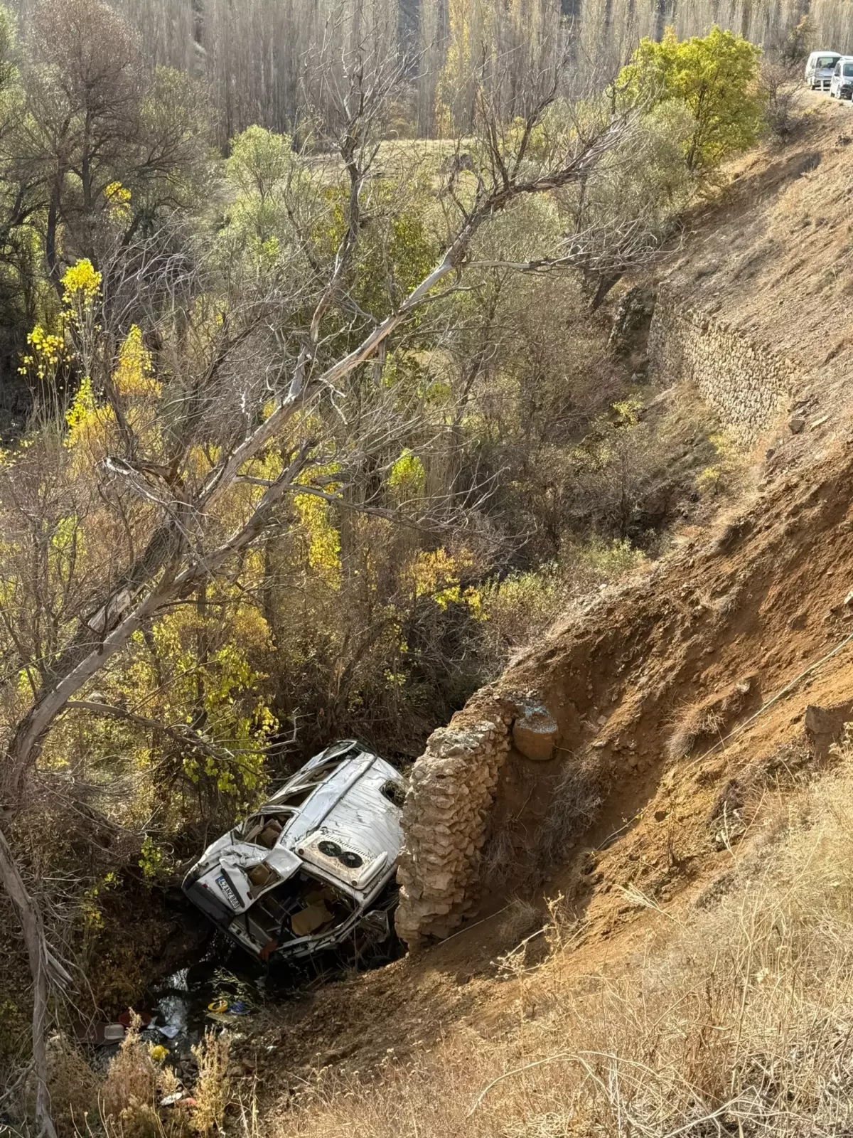 Konya'da Öğrenci Servisi Uçuruma Yuvarlandı: 14 Yaralı