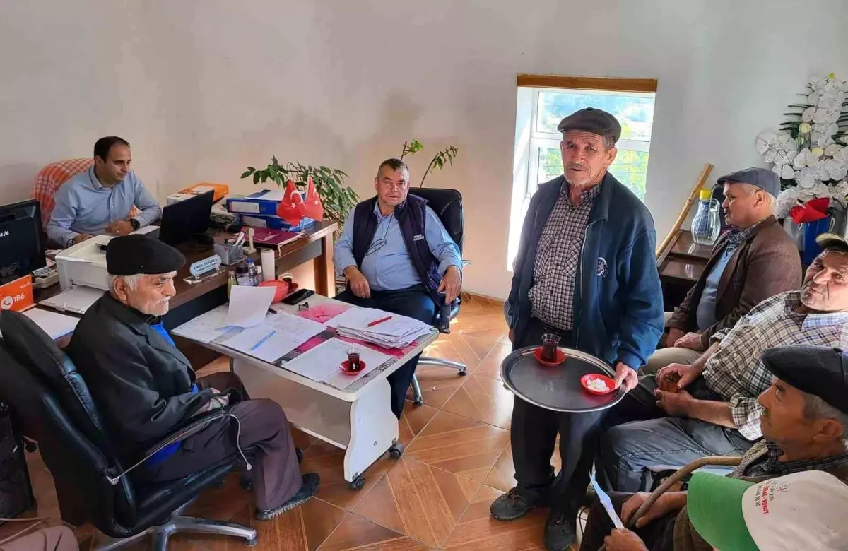 Menteşe Ziraat Odası Başkanı Elma Üreticilerini Ziyaret Etti