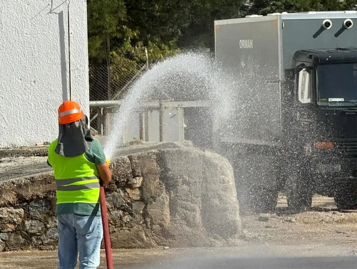 Muğla'da İtfaiye Aracı Operatörü Yetiştirme Kursu Tamamlandı