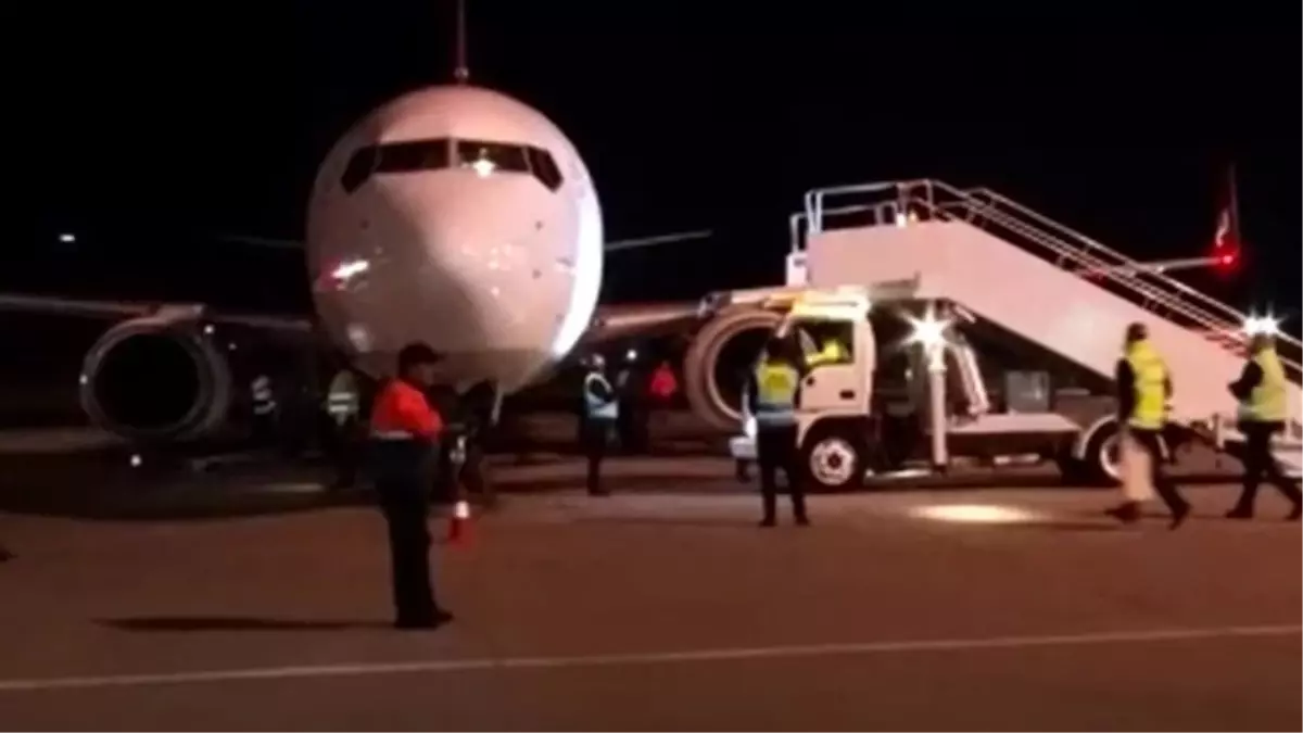 Süleymaniye'ye 2 buçuk yıl aradan sonra ilk Türk uçağı iniş yaptı