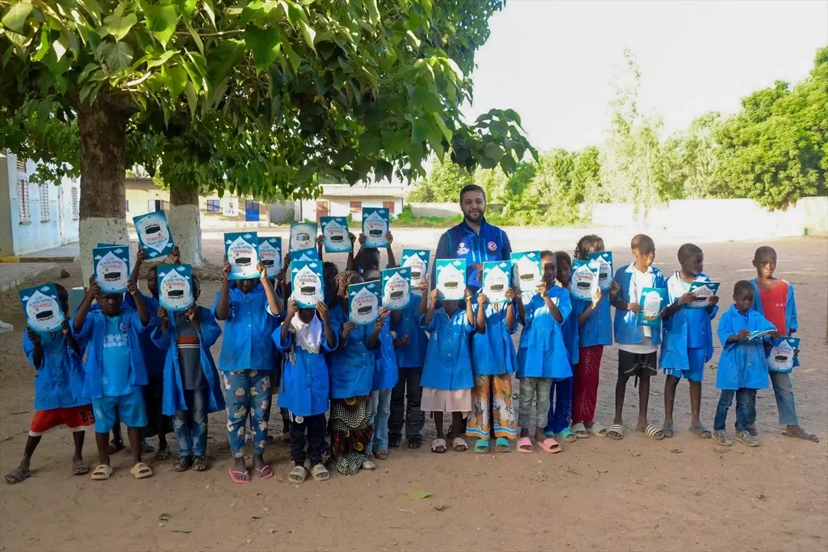 Türkiye, Senegal'deki Öğrencilere Eğitim Desteği Sağladı