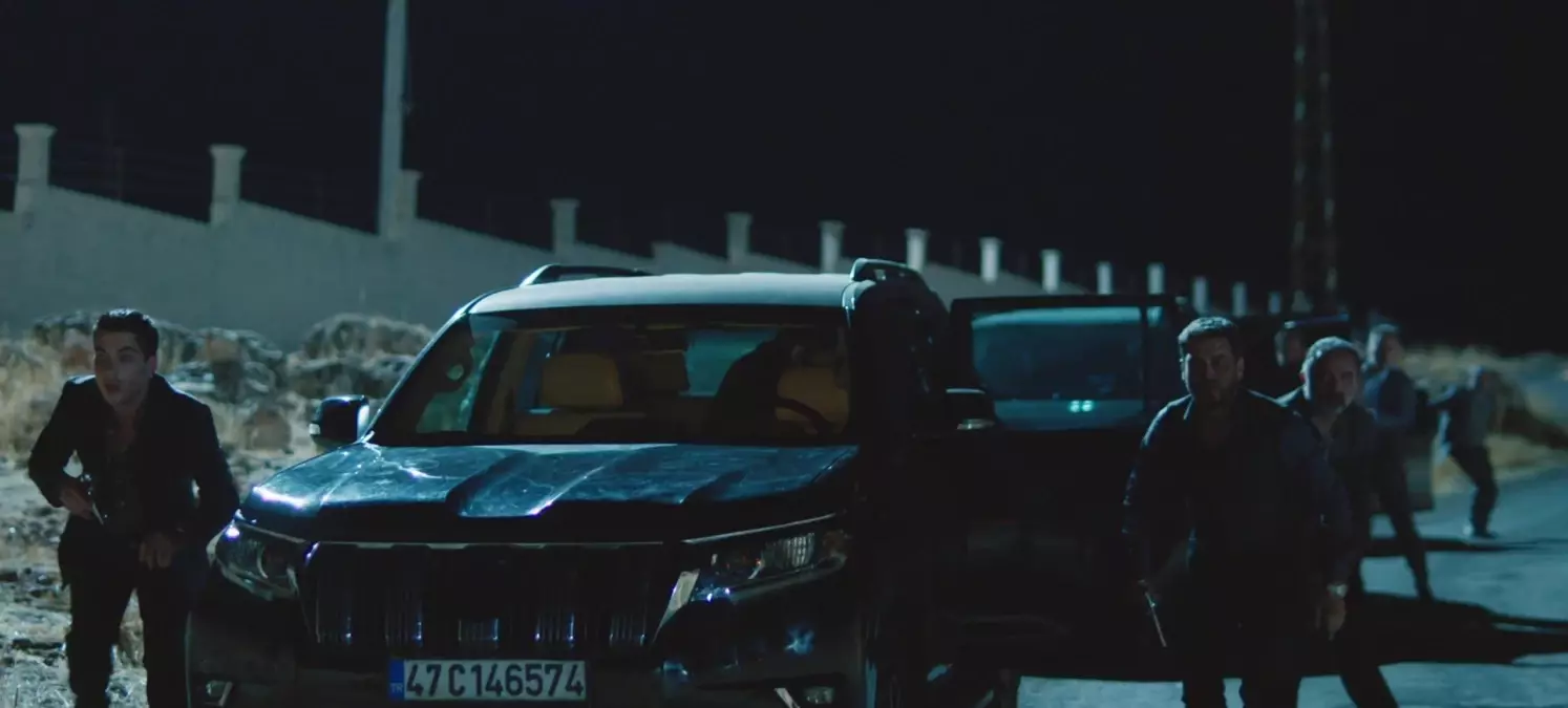 Uzak Şehir'de Gerilim Tırmanıyor: Yeni Bölümde Şok Gelişmeler