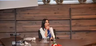 Nilüfer Kutlu, Anadolu Üniversitesi'nde Öğrencilerle Buluştu