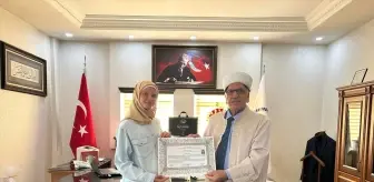 Polonyalı Gazeteci Alexandra Zielinska İslam'ı Seçti