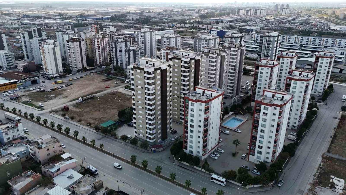 Adana'da 'Az Hasarlı' Binaların Fiyatları Yüzde 30 Düştü