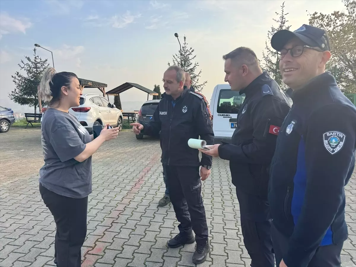 Bir Temizlik Görevlisinden Örnek Davranış: Bulduğu Cüzdanı Sahibine Teslim Etti