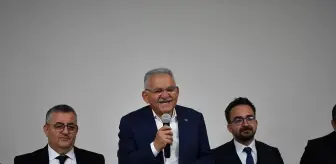 Başkan Büyükkılıç'tan Park ve Bahçeler Dairesi Personeline Kahvaltı