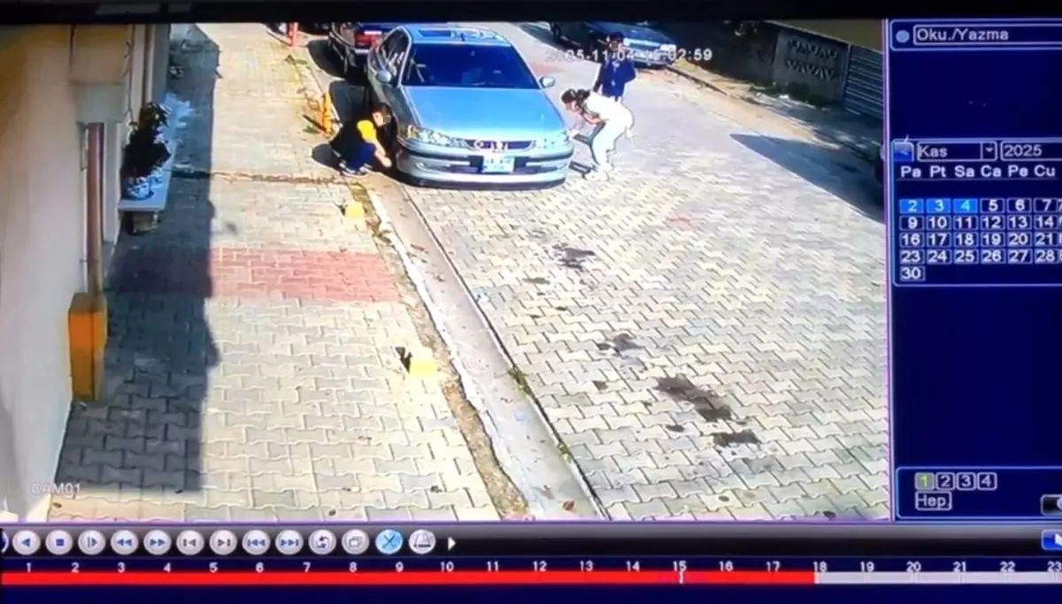 Tekirdağ'da Çocuklar Park Halindeki Araçtan Sibop Kapaklarını Çaldı