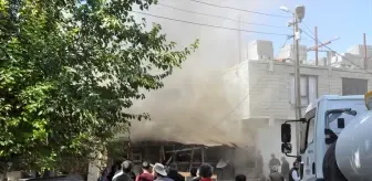 Hakkari'de Evde Çıkan Yangın Kısa Sürede Söndürüldü