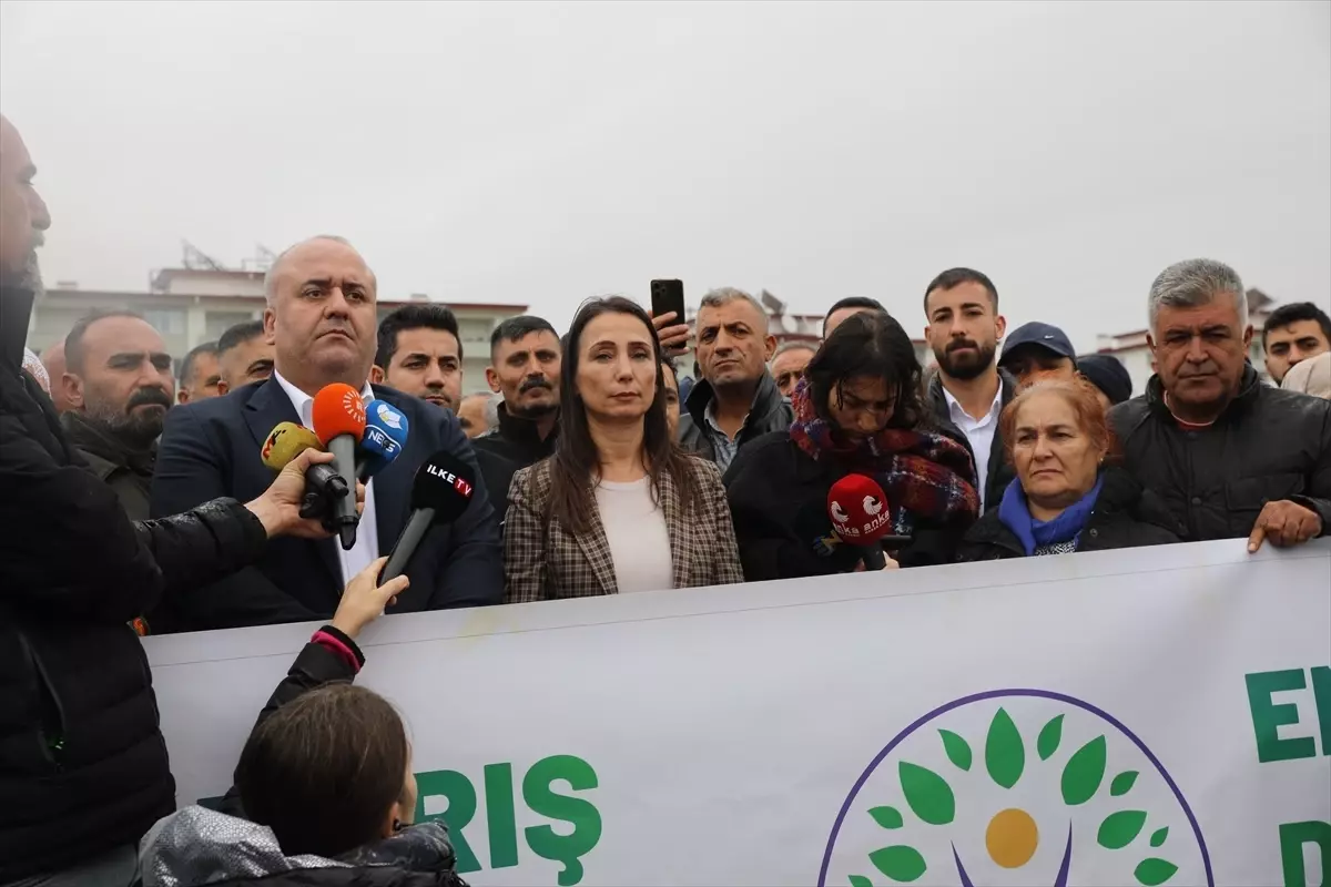 DEM Parti Eş Genel Başkanı Hatimoğulları ve Çiçek, Demirtaş'ı Ziyaret Etti